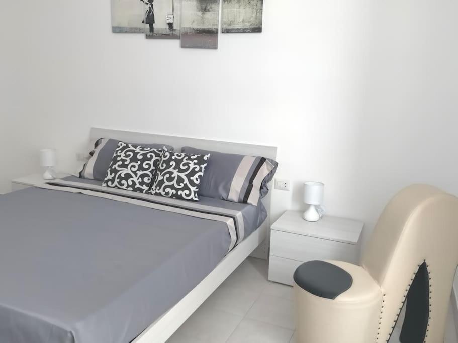 Holiday House Chiara SantʼAntìoco Εξωτερικό φωτογραφία